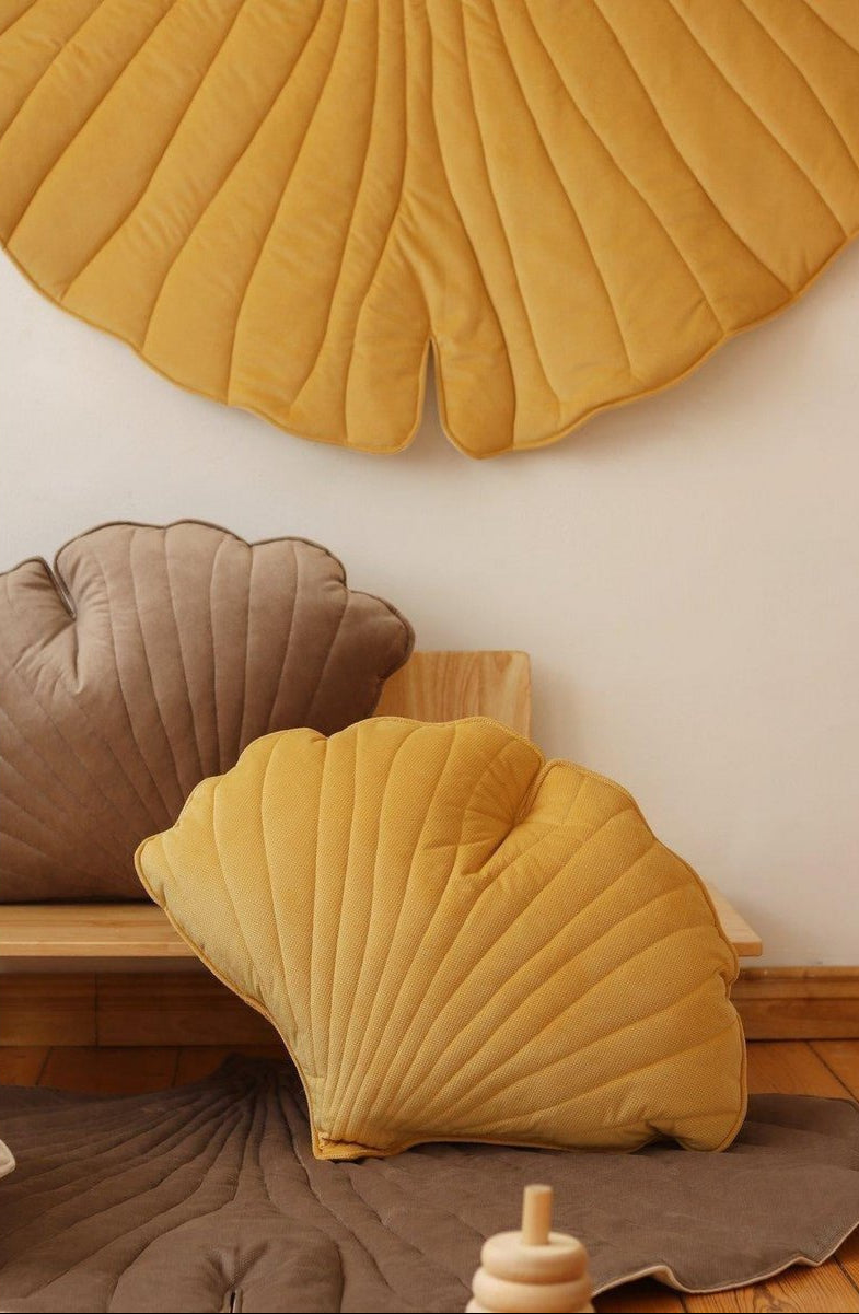 Cuscino foglie di Ginkgo in velluto “miele”