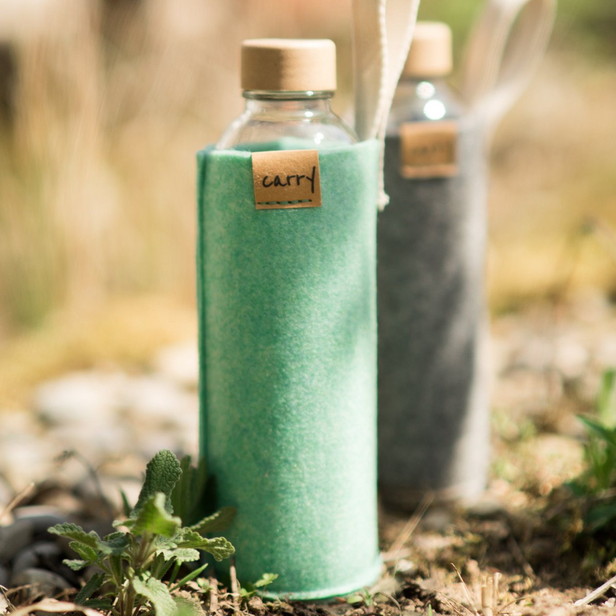 Portaborraccia "Menta"  in Feltro Riciclato per Borraccia in Vetro  0,7 l
