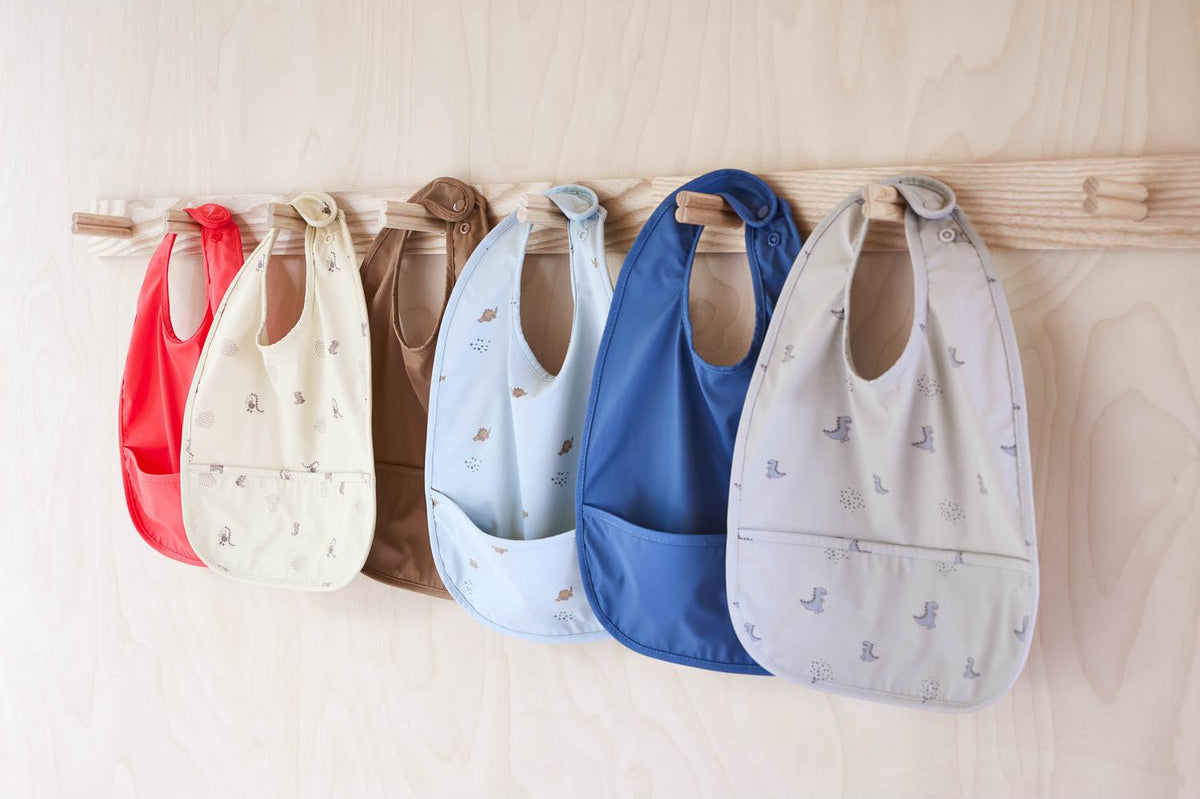 Set Bavaglino "Dino" - Burro e Corallo