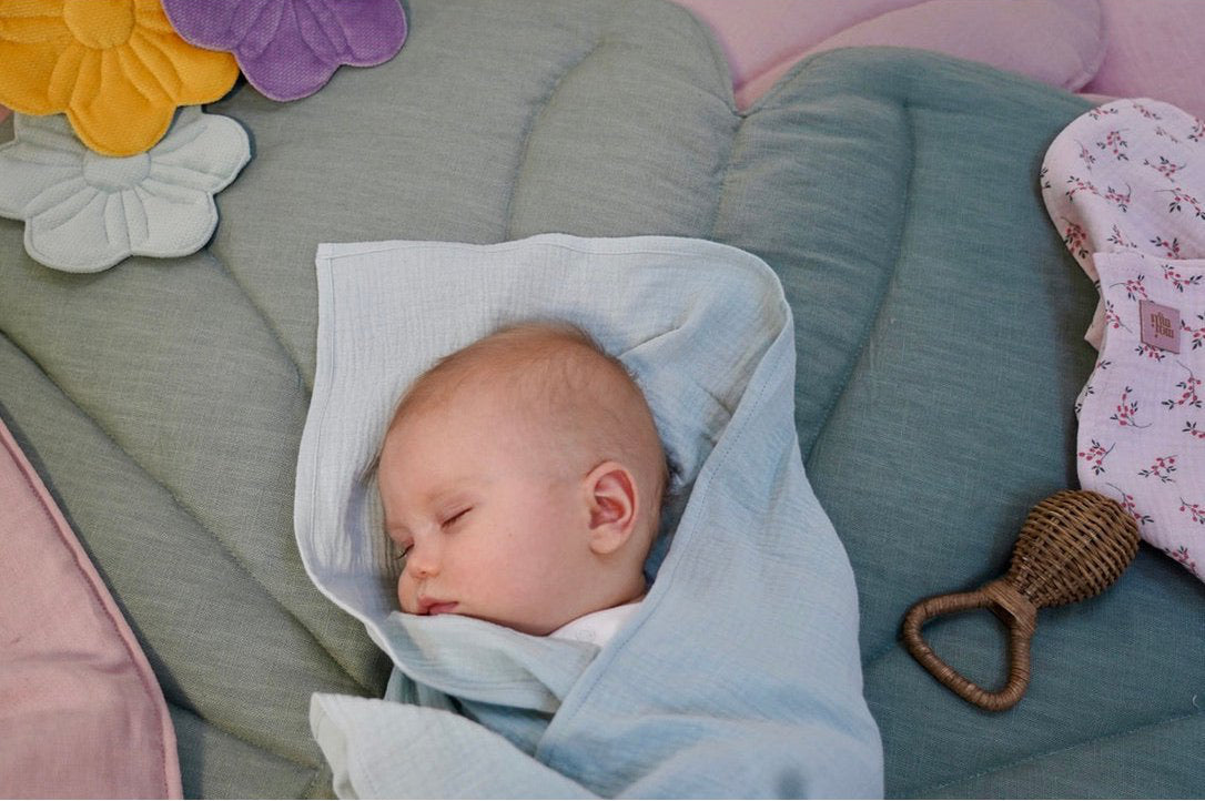 Copertina fasciatoio in mussola "Menta"