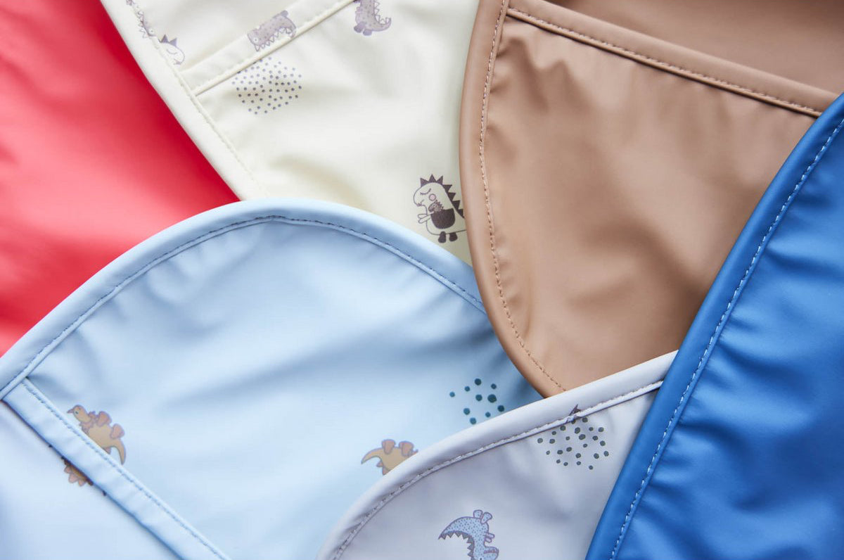 Set Bavaglino "Dino" - Burro e Corallo