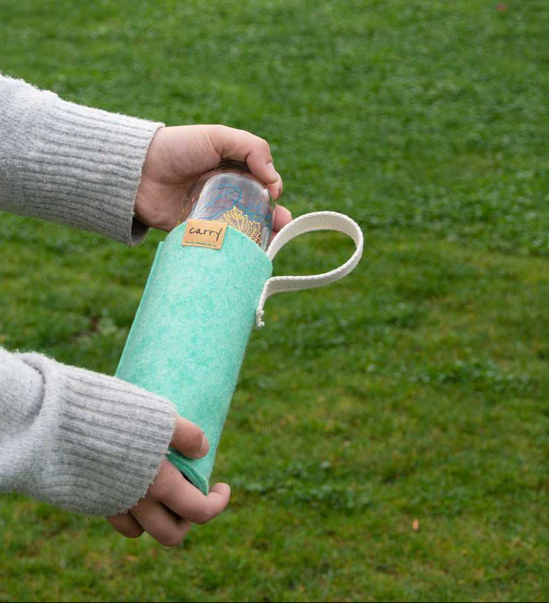 Portaborraccia "Menta"  in Feltro Riciclato per Borraccia in Vetro  0,7 l